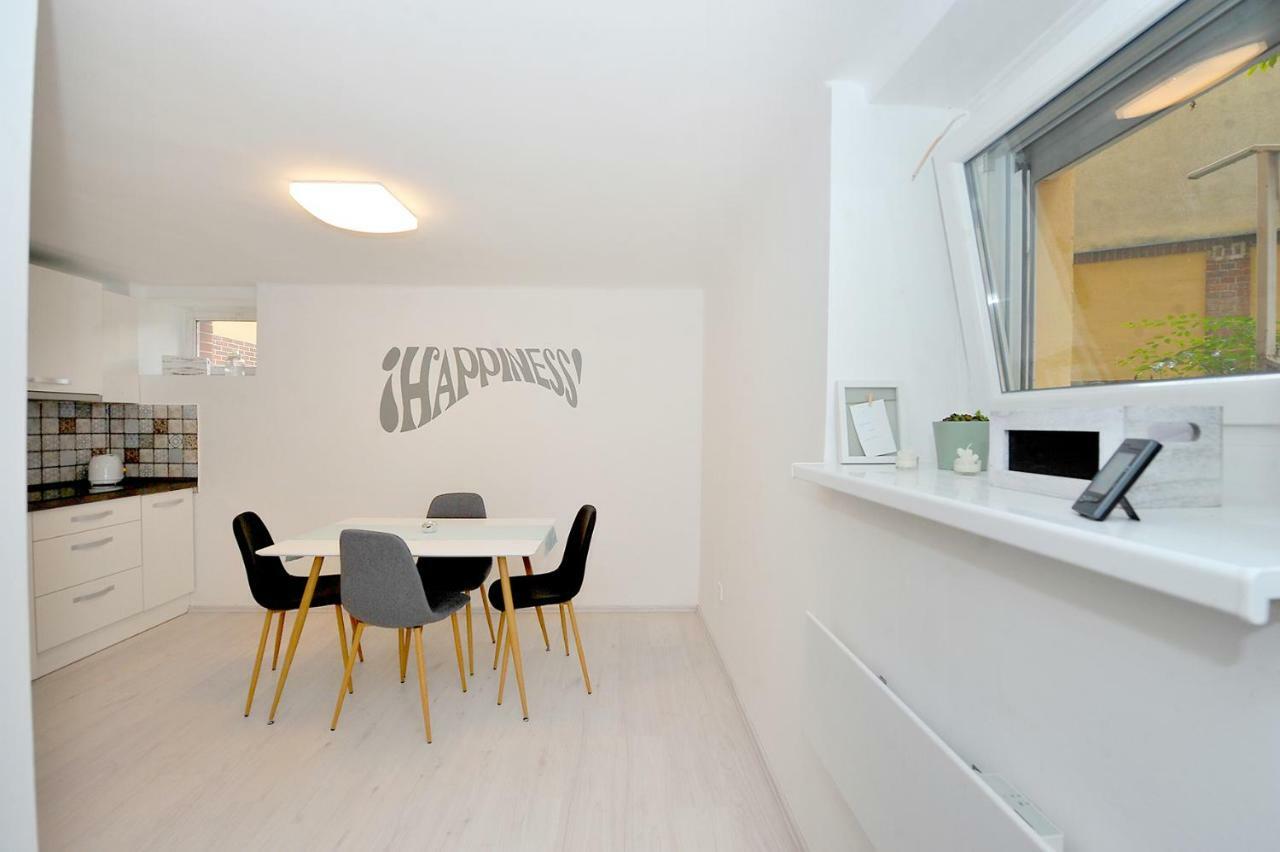 Pure Apartman Pecs Ngoại thất bức ảnh